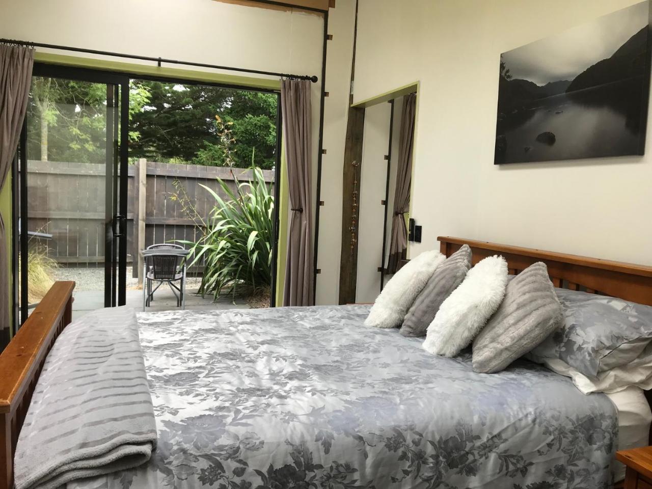 Отель River Retreat Coalgate Экстерьер фото